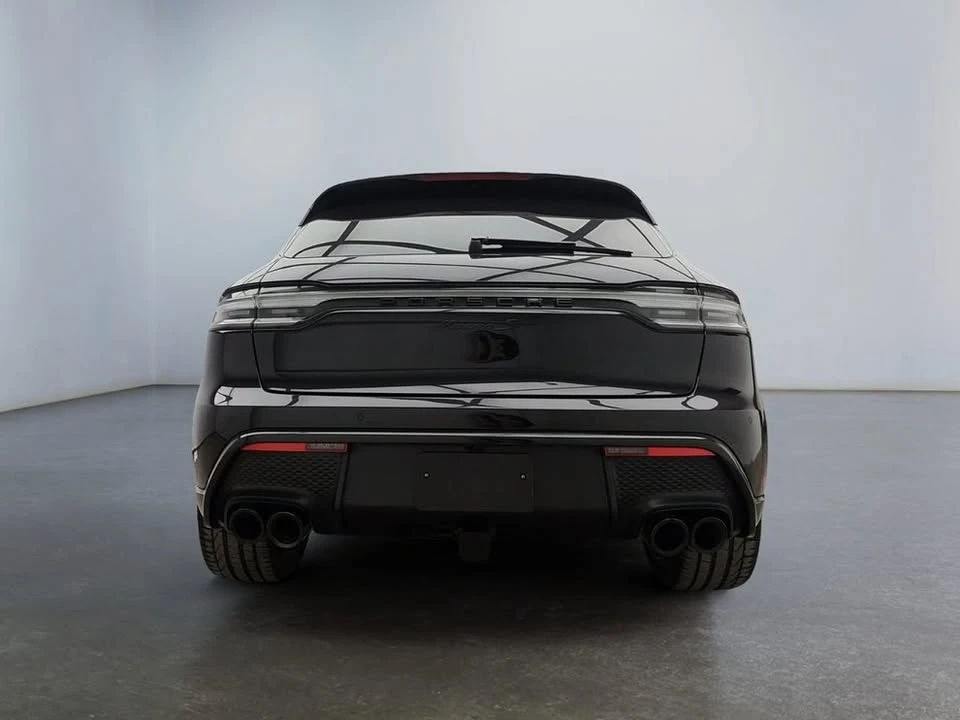 2025 Porsche Macan - Image 6 of 10