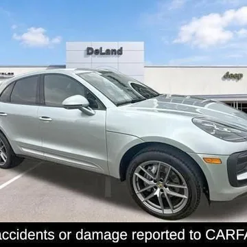 2025 Porsche Macan