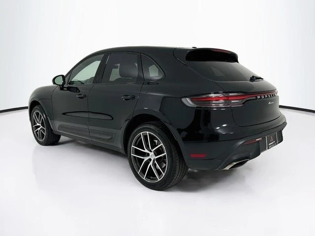 2025 Porsche Macan Electric - Image 3 of 20