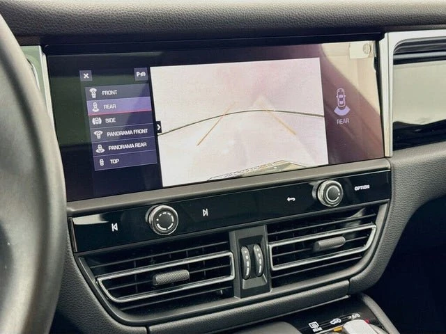 2025 Porsche Macan Electric - Image 20 of 20