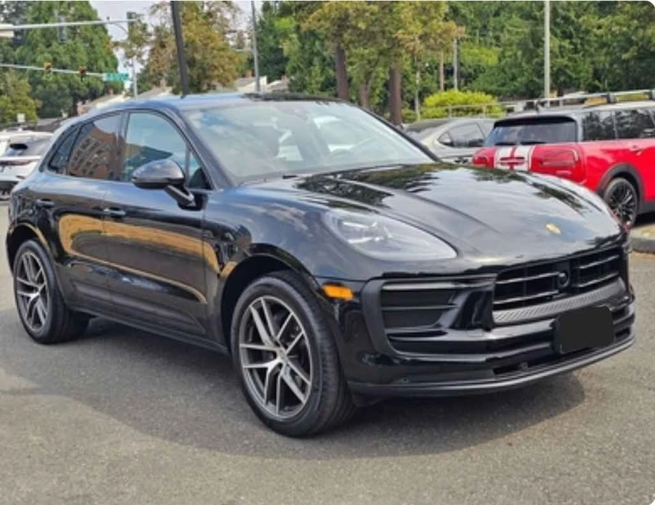 2025 Porsche Macan Electric - Image 3 of 8