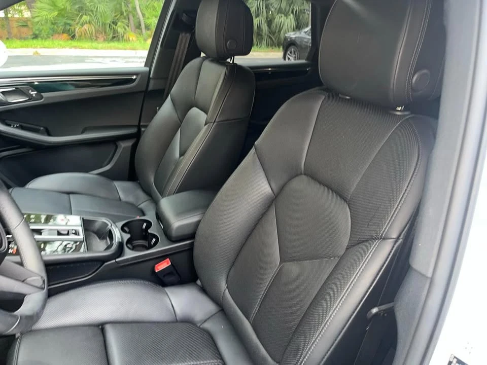 2025 Porsche Macan Electric - Image 20 of 20
