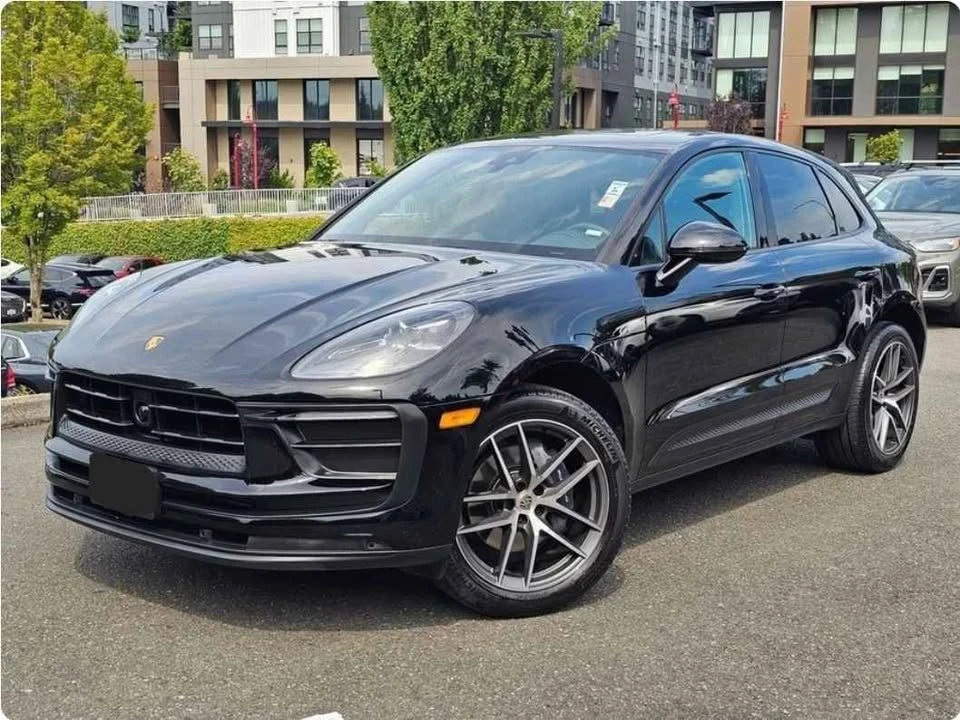 2025 Porsche Macan Electric - Image 2 of 8