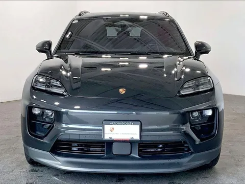2025 Porsche Macan