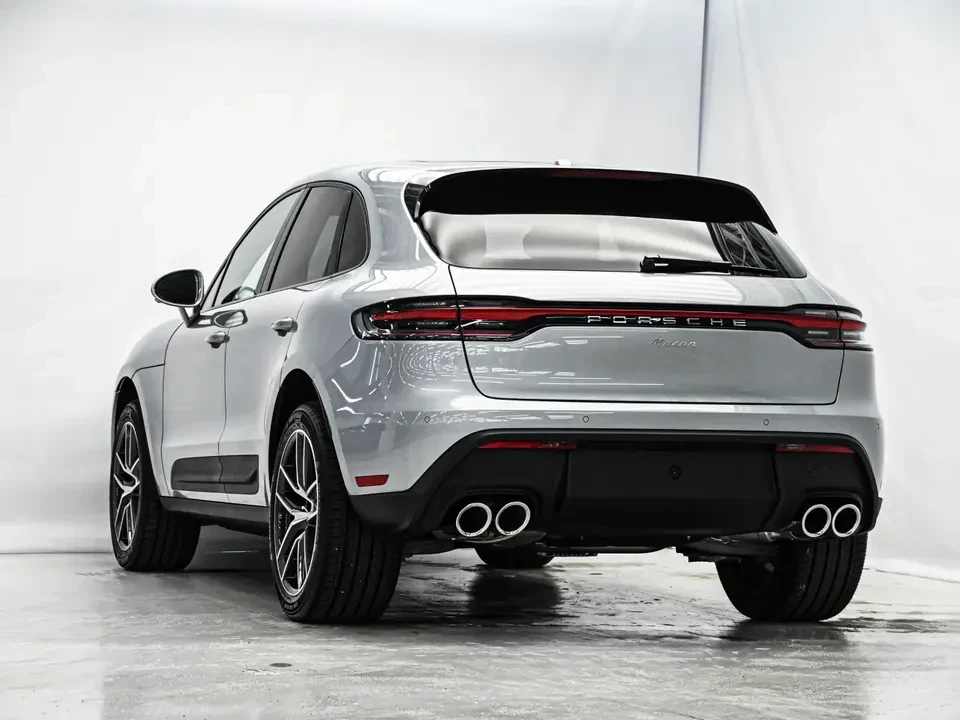 2025 Porsche Macan Electric - Image 5 of 20