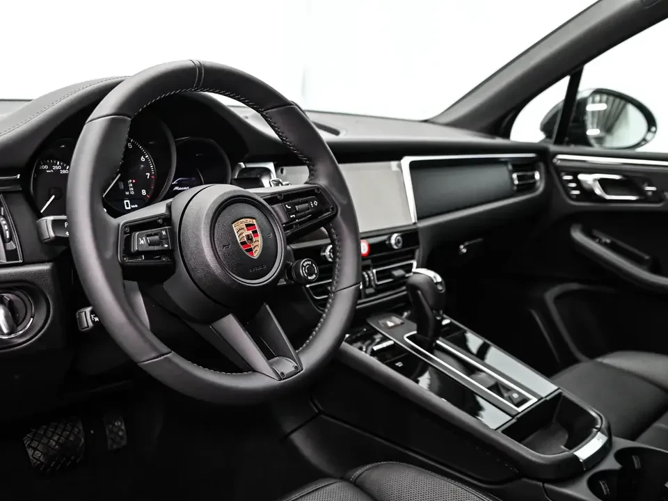 2025 Porsche Macan Electric - Image 2 of 20