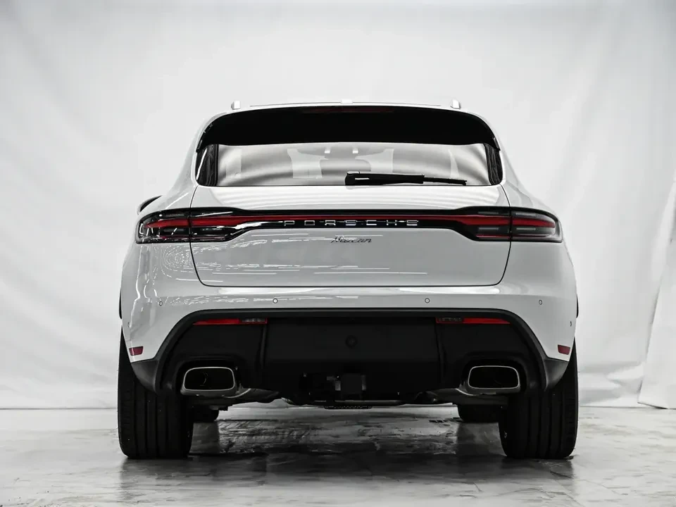 2025 Porsche Macan - Image 7 of 20