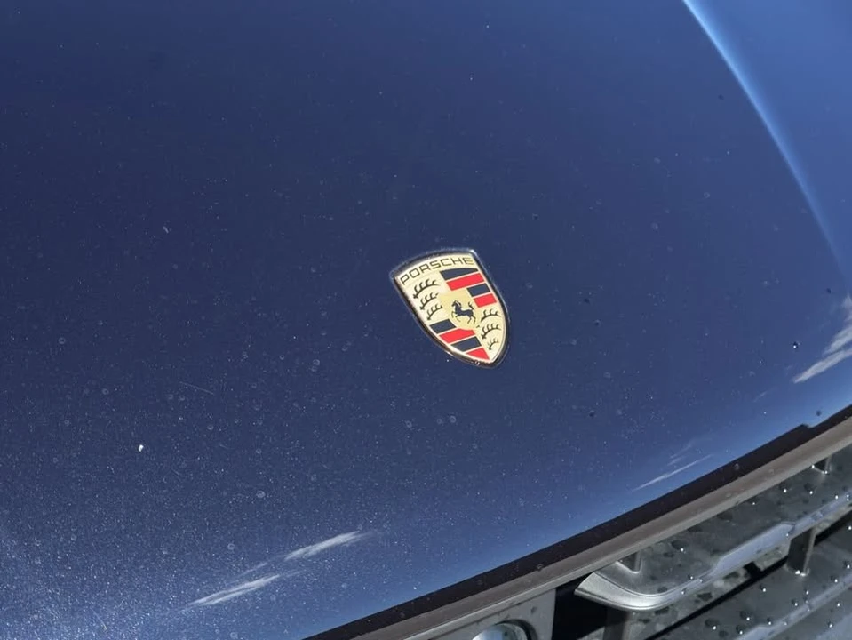 2025 Porsche Macan Electric - Image 13 of 20