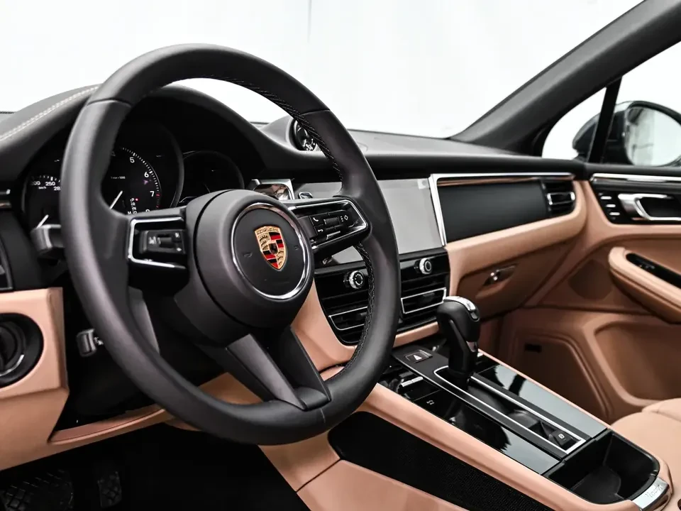 2025 Porsche Macan Electric - Image 2 of 20
