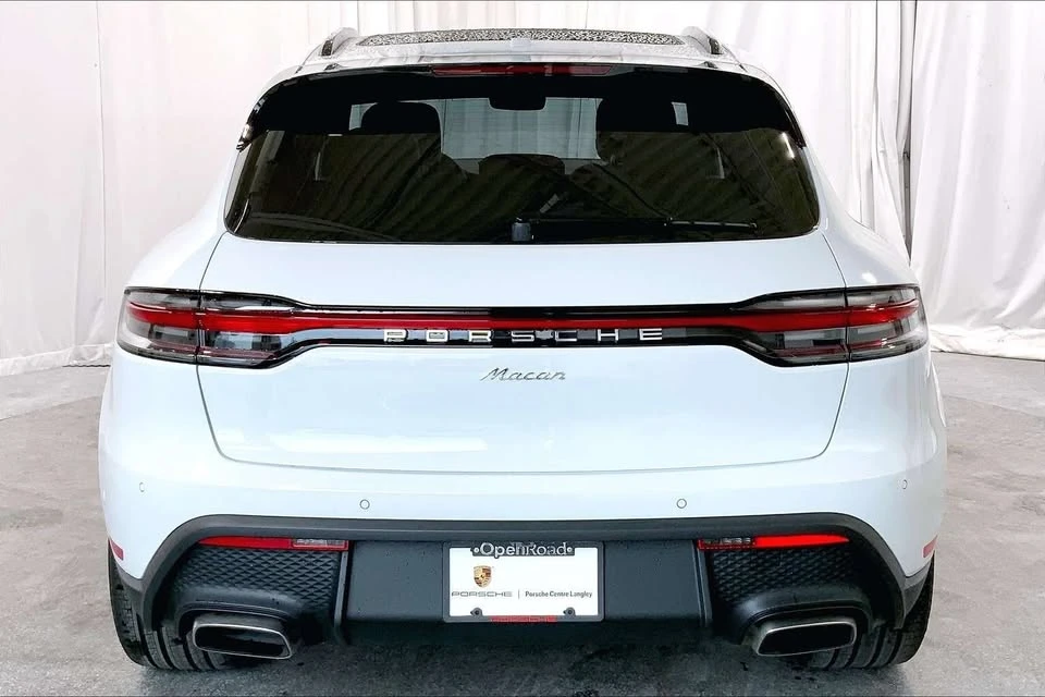 2025 Porsche Macan Electric - Image 6 of 20