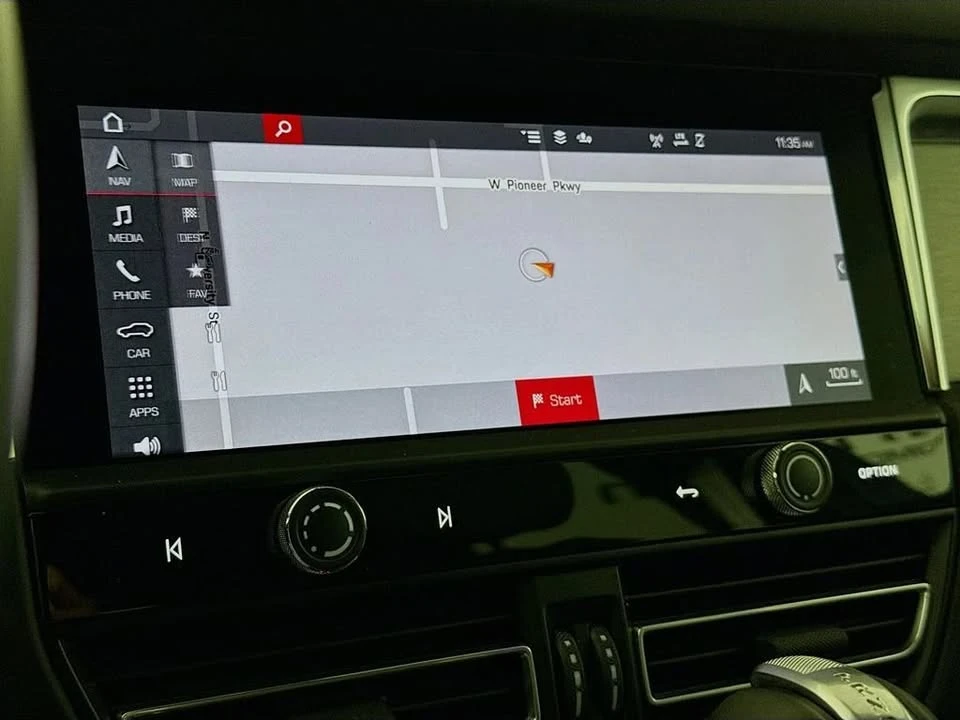 2025 Porsche Macan Electric - Image 12 of 20
