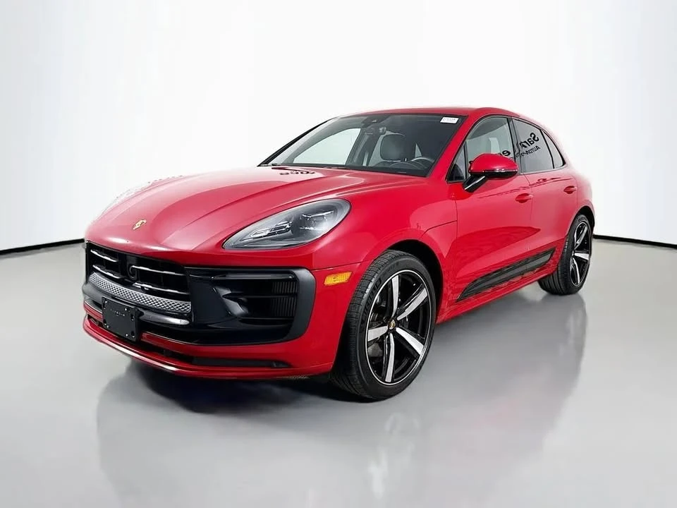 2025 Porsche Macan Electric - Image 2 of 20