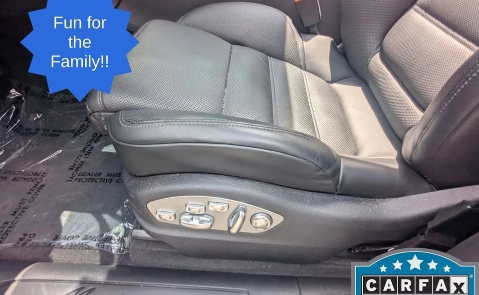 2025 Porsche Macan Electric - Image 9 of 20