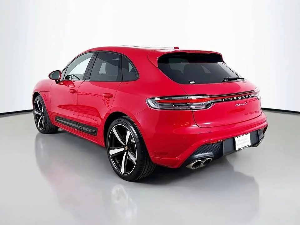 2025 Porsche Macan - Image 4 of 20