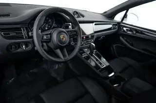 2025 Porsche Macan - Image 4 of 4