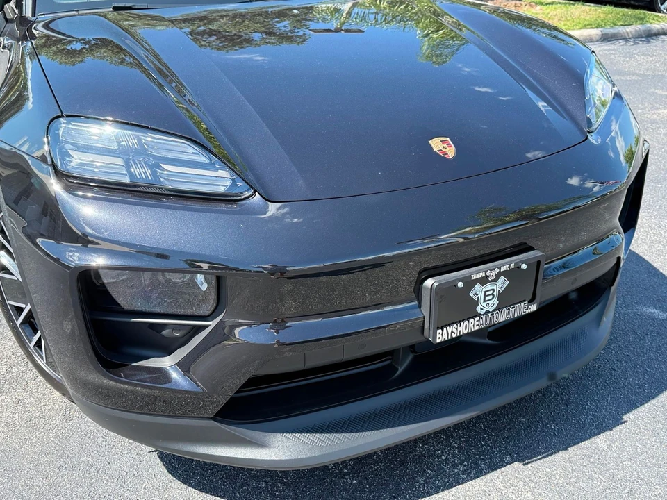 2025 Porsche Macan Electric - Image 12 of 12