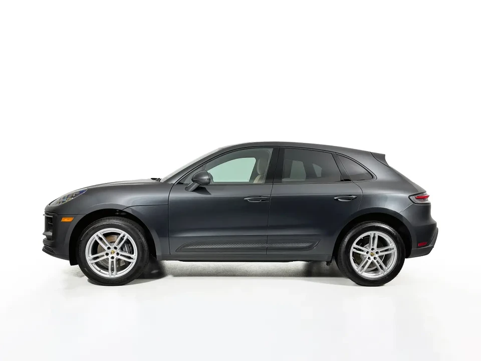 2025 Porsche Macan - Image 2 of 13