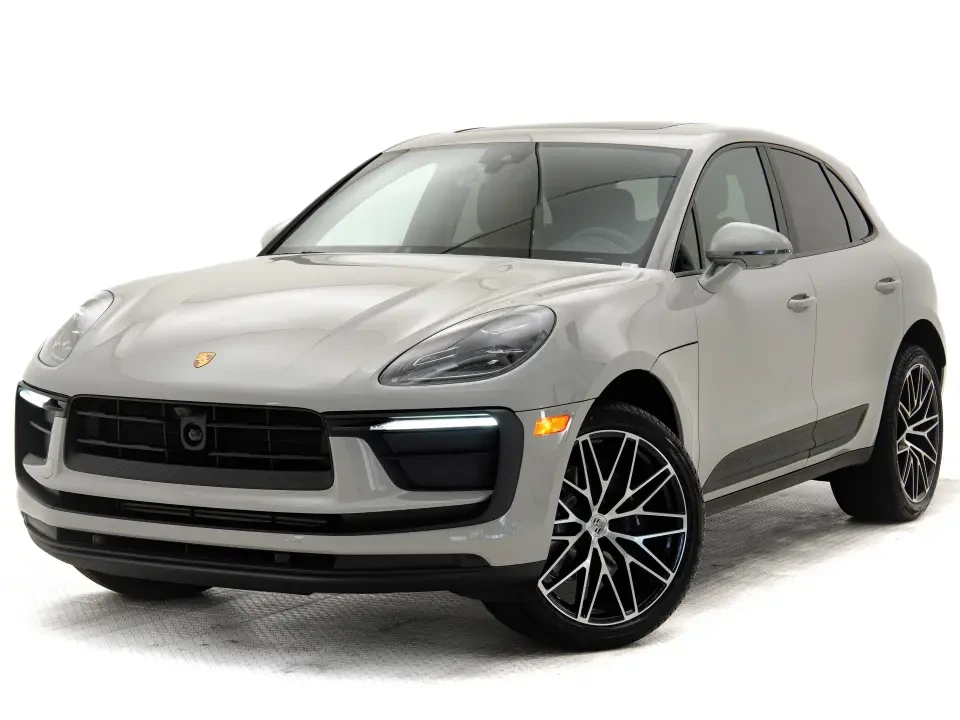 2025 Porsche Macan - Image 13 of 13