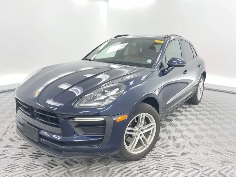2025 Porsche Macan - Image 13 of 13