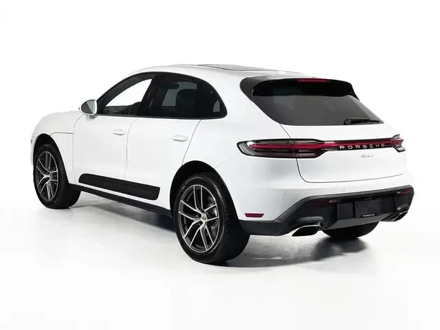 2025 Porsche Macan - Image 3 of 14