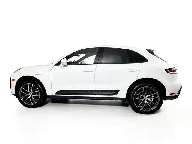 2025 Porsche Macan - Image 2 of 14