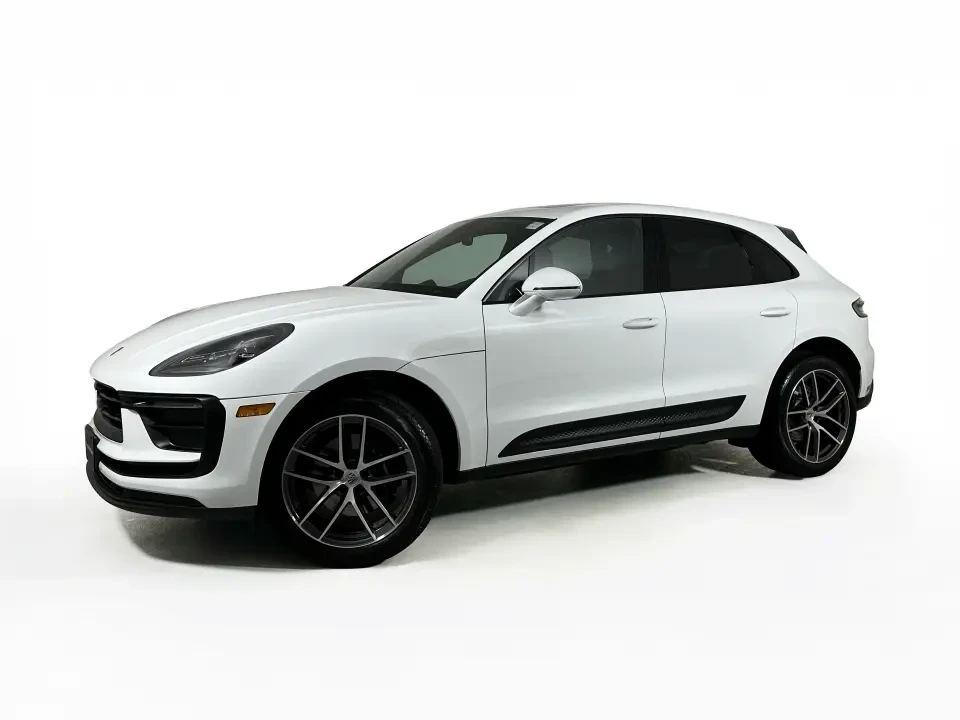 2025 Porsche Macan - Image 12 of 14
