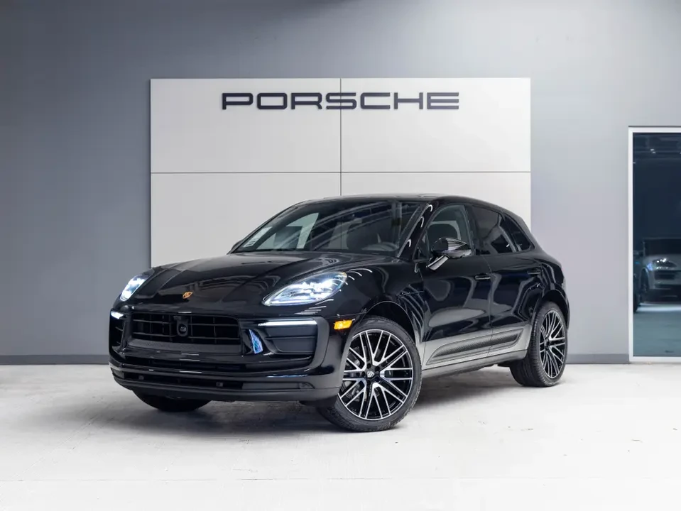 2025 Porsche Macan - Image 13 of 13