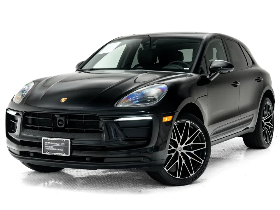 2025 Porsche Macan - Image 10 of 13