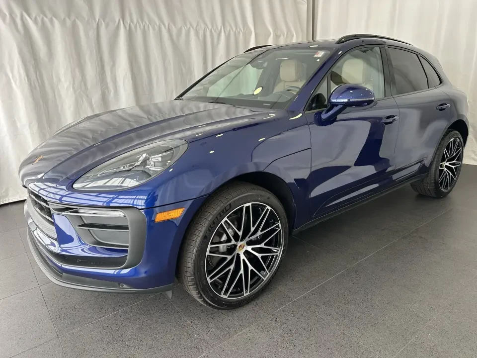 2025 Porsche Macan - Image 11 of 13