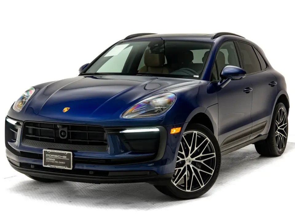 2025 Porsche Macan - Image 9 of 13