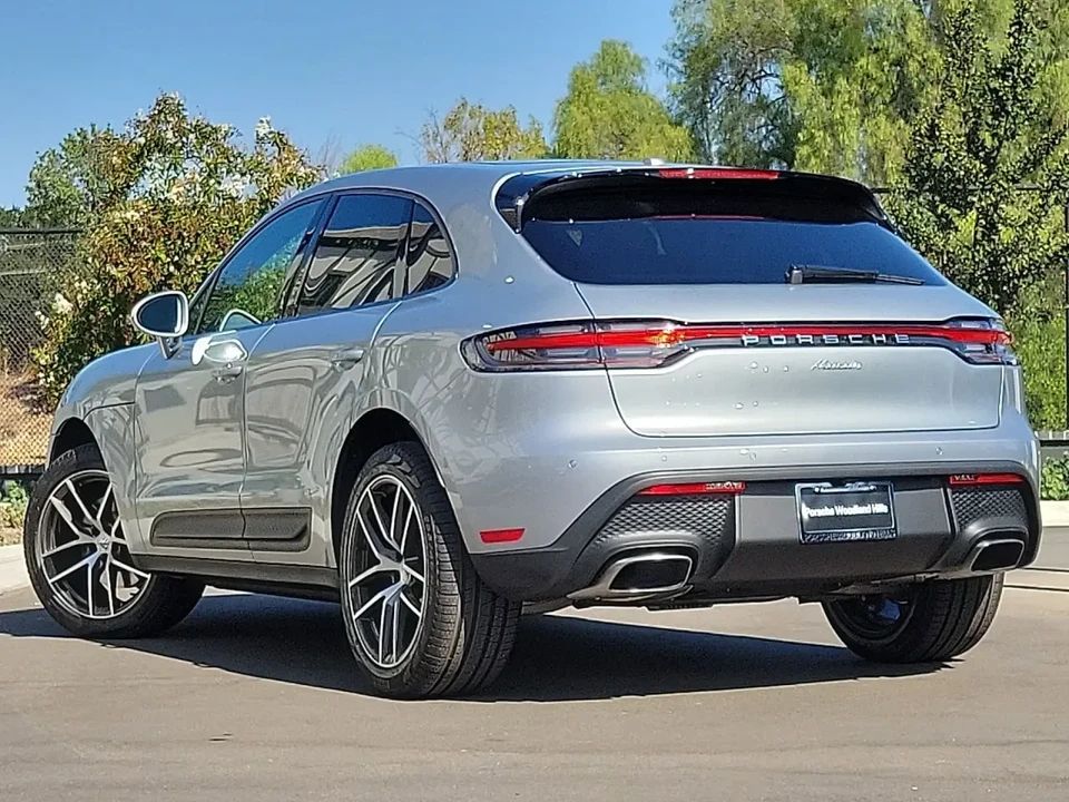 2025 Porsche Macan - Image 4 of 6