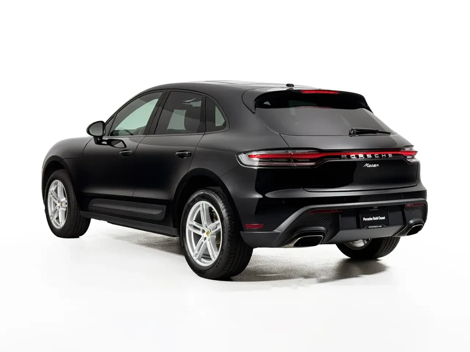 2025 Porsche Macan - Image 3 of 8