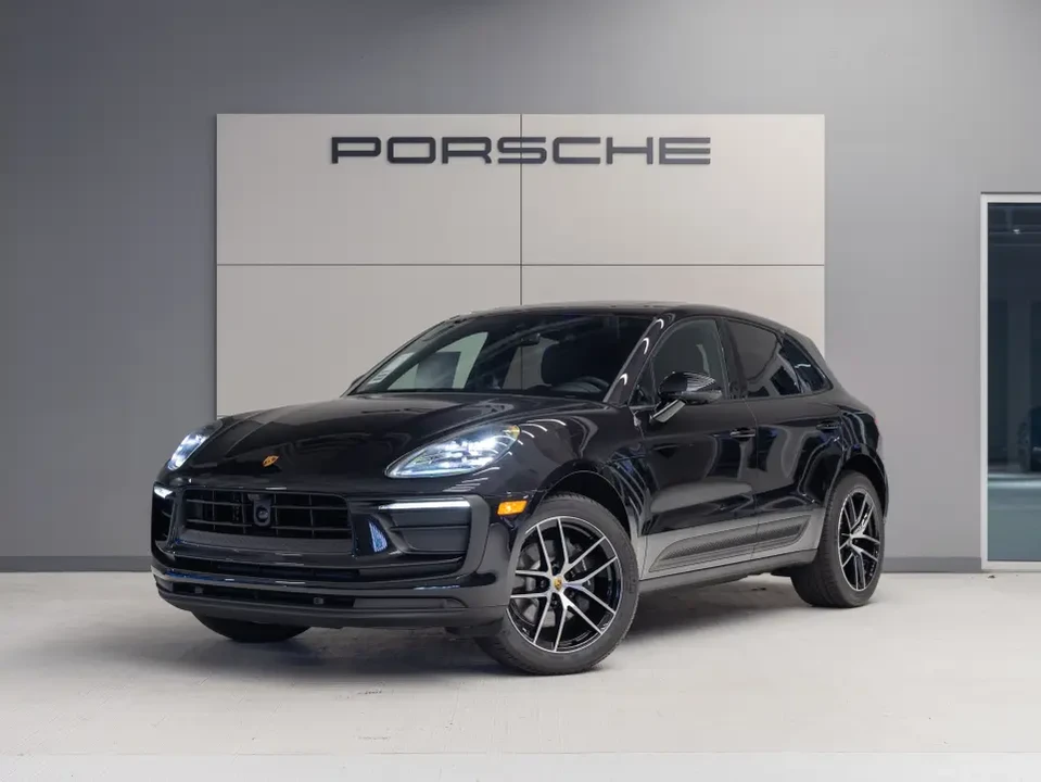 2025 Porsche Macan - Image 13 of 13