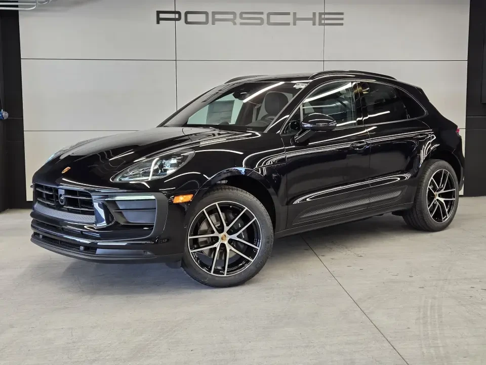 2025 Porsche Macan - Image 13 of 13