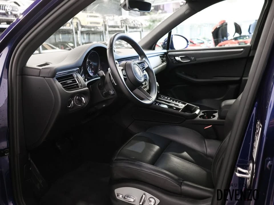 2025 Porsche Macan - Image 13 of 20