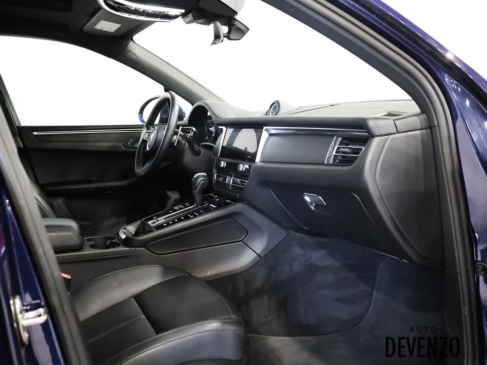 2025 Porsche Macan - Image 7 of 20
