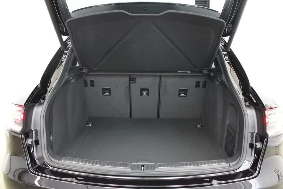2025 Porsche Macan S - Image 15 of 17