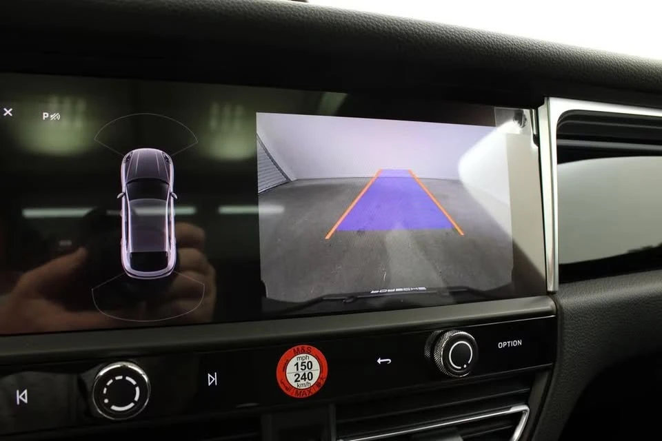 2025 Porsche Macan S - Image 5 of 17
