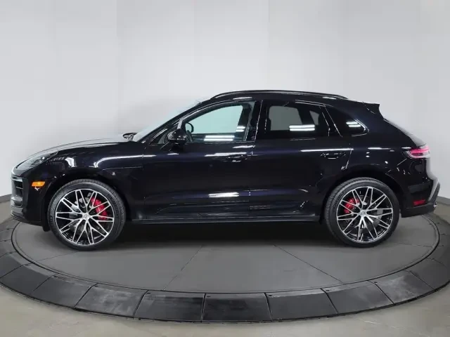 2025 Porsche Macan S - Image 2 of 9