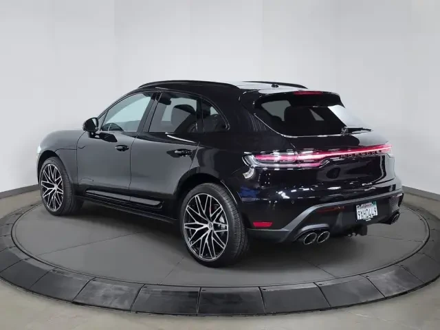 2025 Porsche Macan S - Image 3 of 9