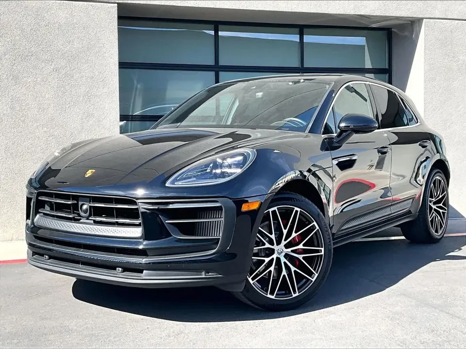 2025 Porsche Macan S - Image 7 of 9