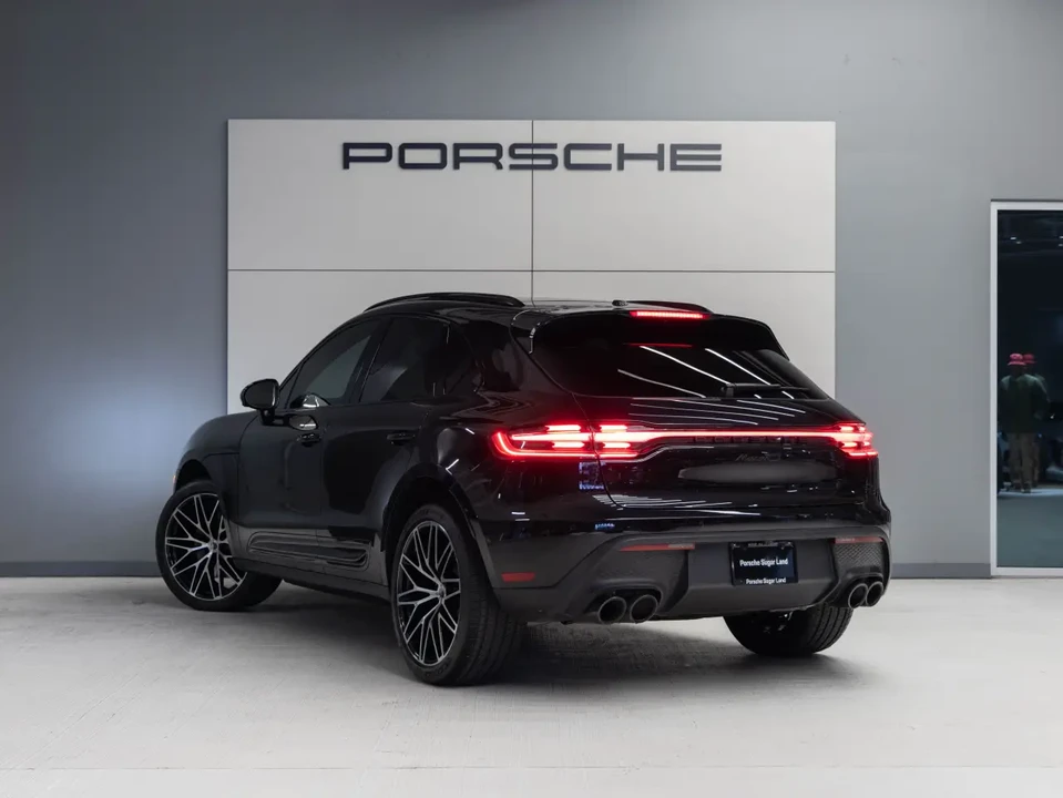 2025 Porsche Macan S - Image 3 of 13