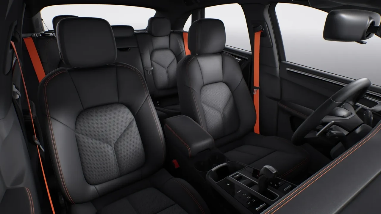 2025 Porsche Macan S - Image 6 of 8