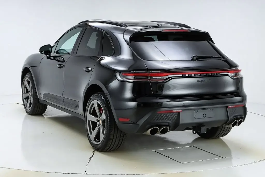 2025 Porsche Macan S - Image 3 of 6