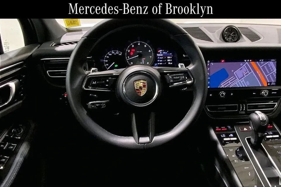 2025 Porsche Macan S - Image 9 of 9