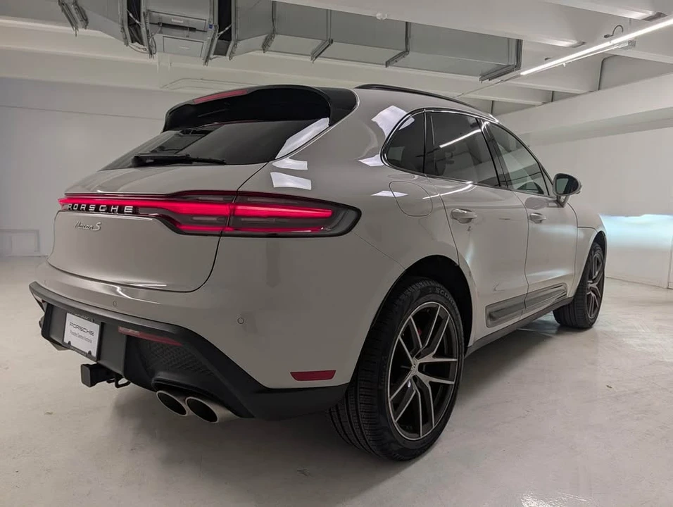 2025 Porsche Macan S - Image 5 of 14