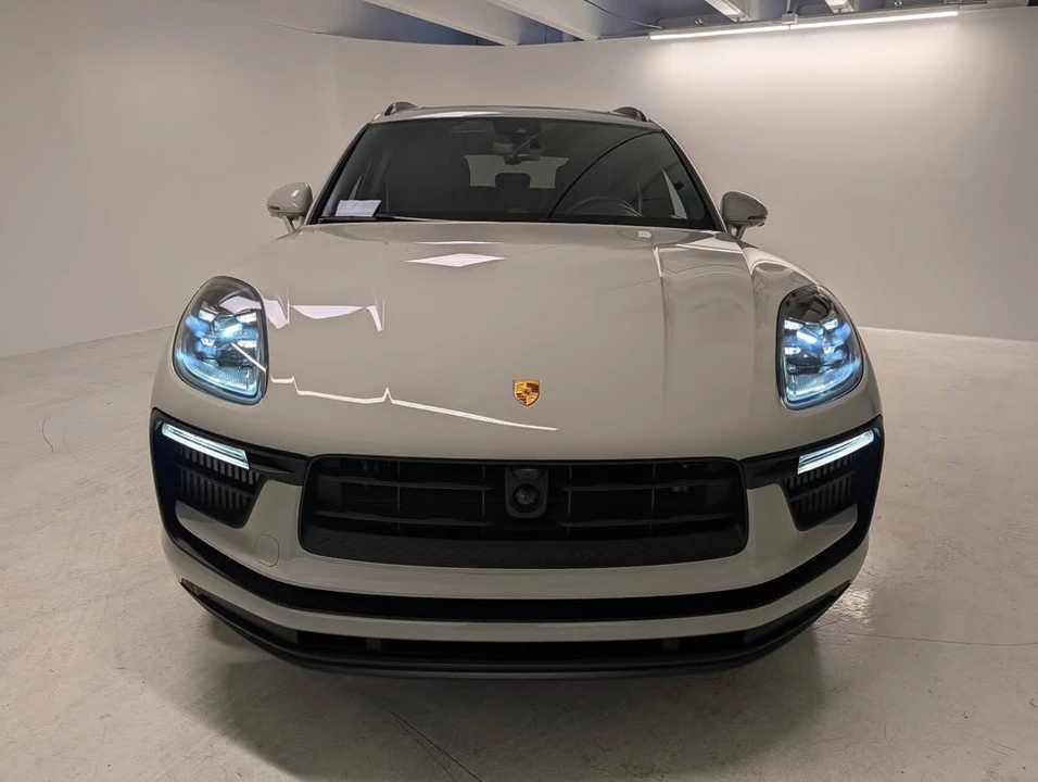 2025 Porsche Macan S - Image 7 of 14
