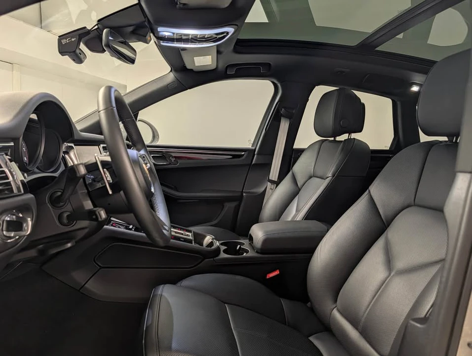 2025 Porsche Macan S - Image 8 of 14