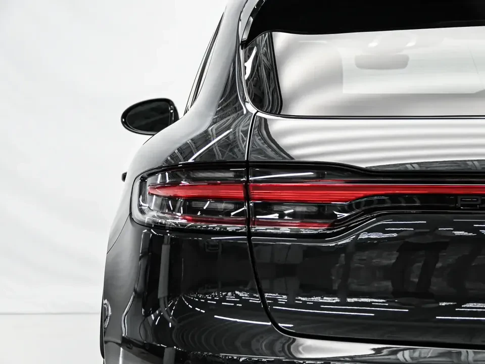 2025 Porsche Macan S - Image 7 of 20