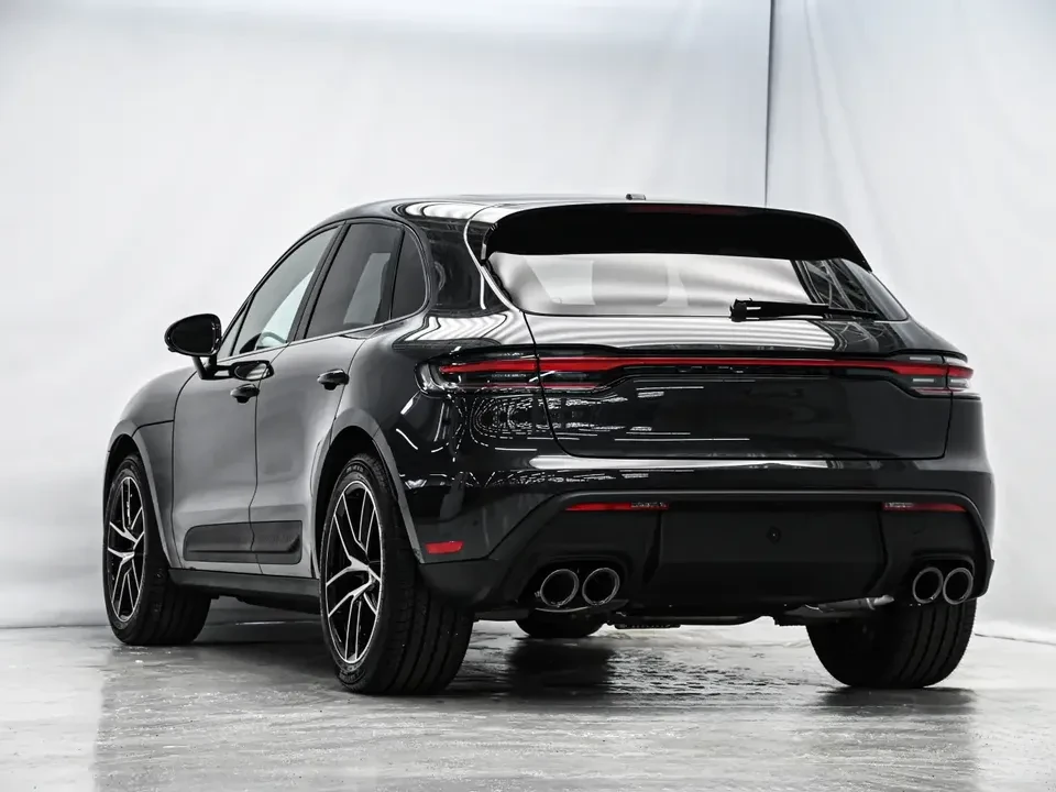2025 Porsche Macan S - Image 13 of 20